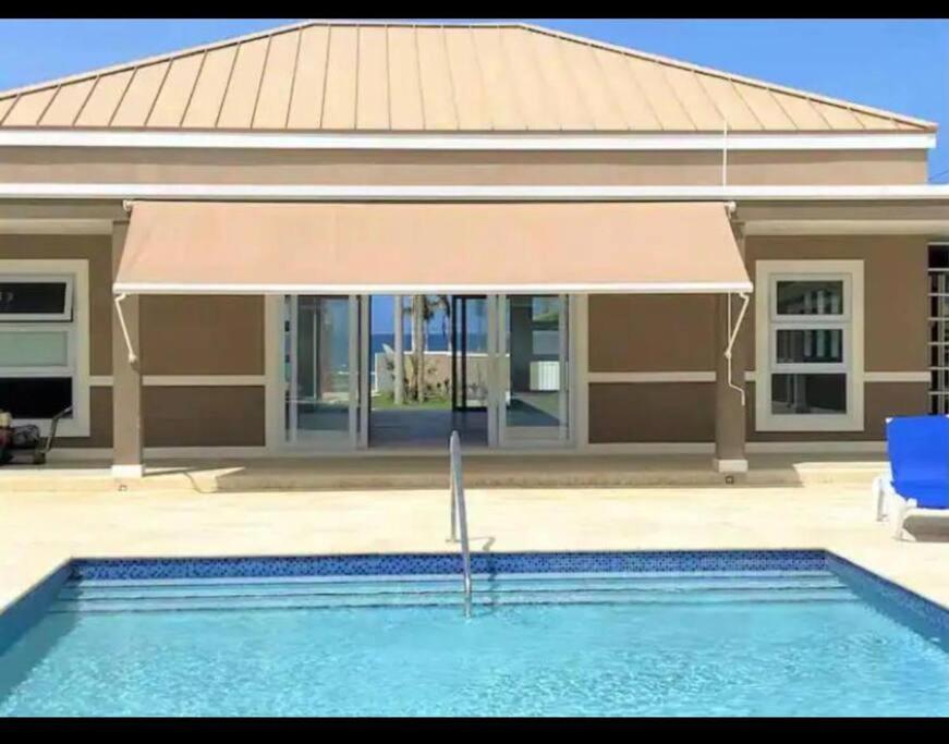Natty'S Cozy Beach House In Hanover Jamaica Lucea Eksteriør billede